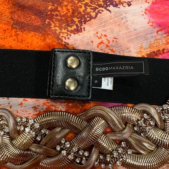 Brand new BCBG twisted elastic belt in size S - Picture 3 of 3
